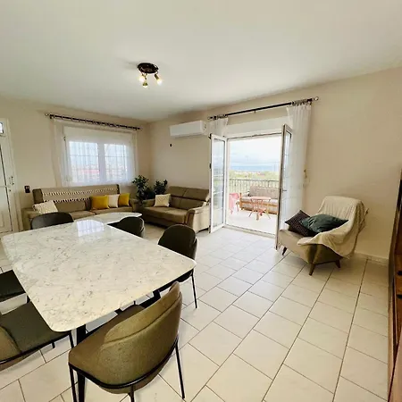 Апартаменты Elia Kariani